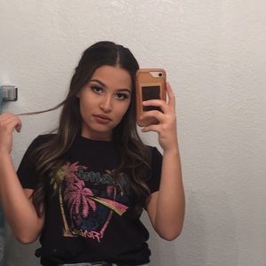 Meet your Posher, Alexia